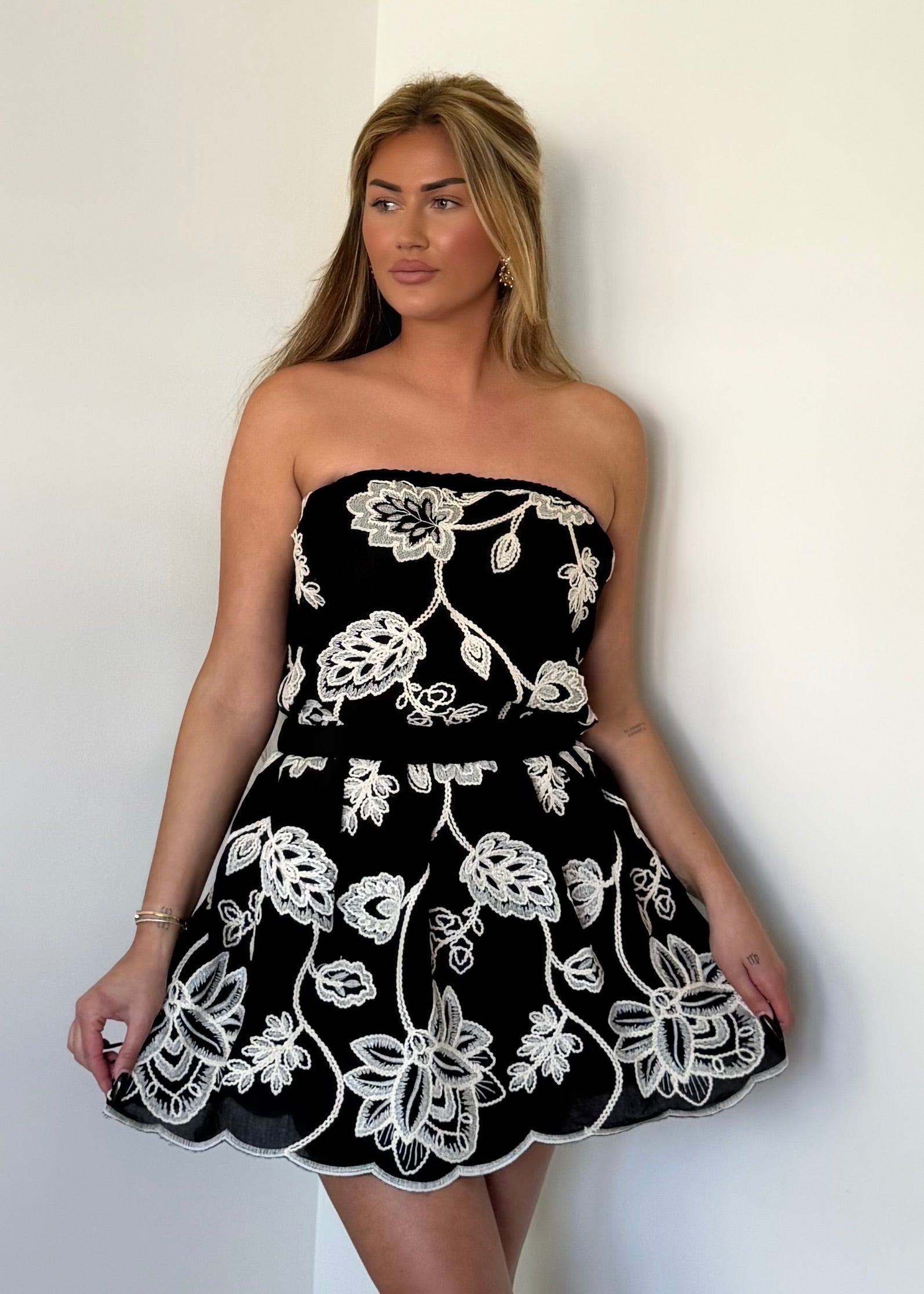 Black Lilly Dress