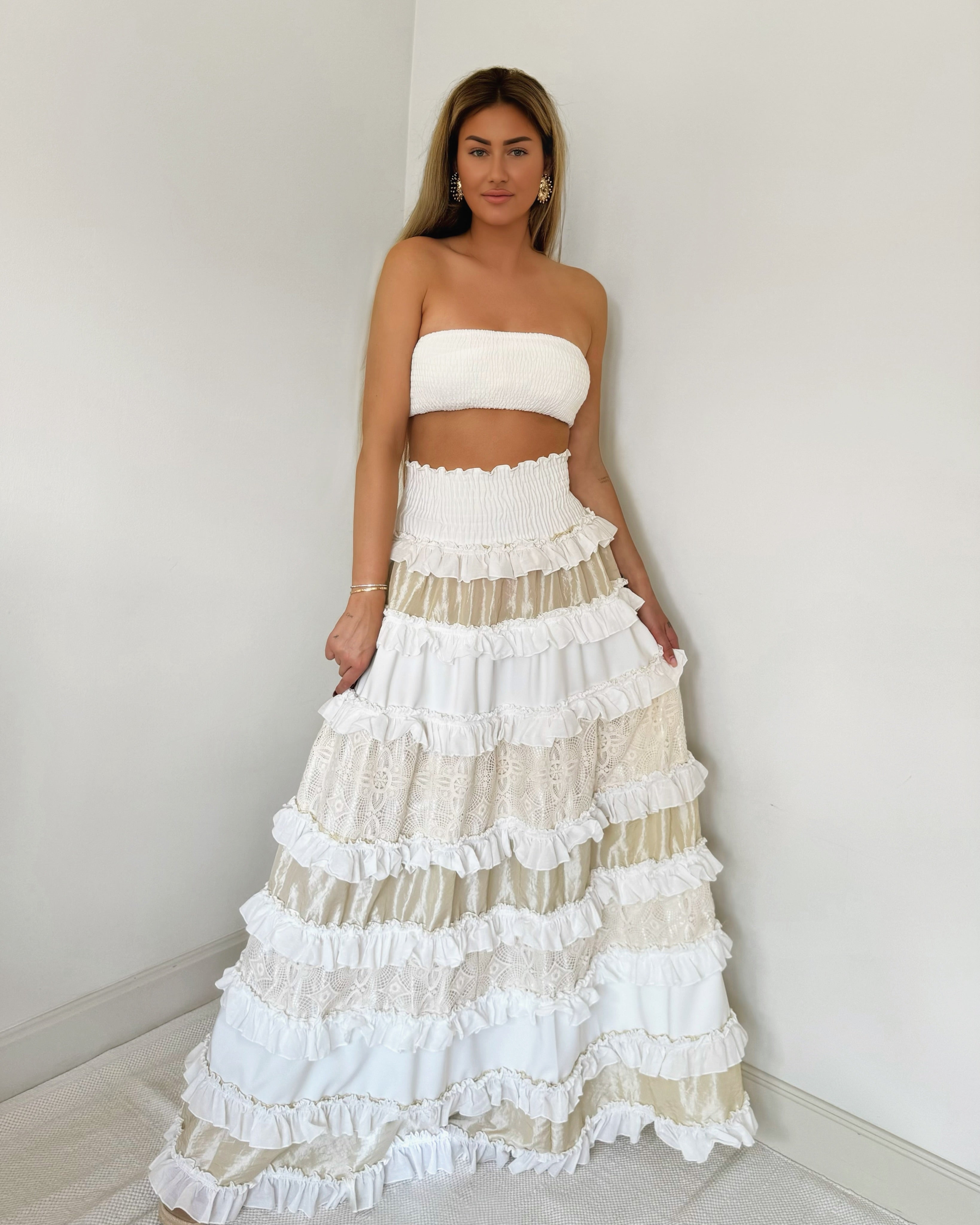 Aisle Skirt